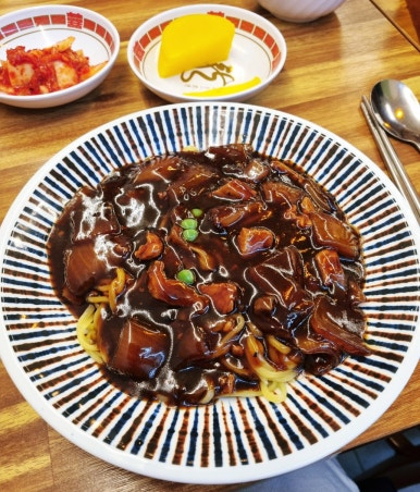 엄가네막퍼주는집 이미지
