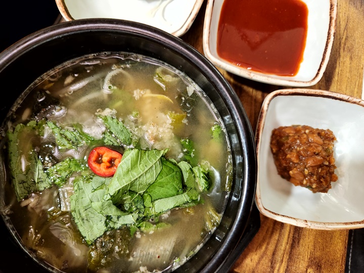 명품진장어 이미지