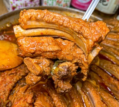 매운돼지등갈비찜 이미지