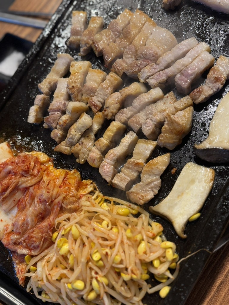 먹골돌판삼겹살 이미지