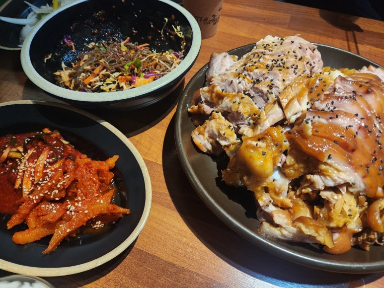 더맛있는족발보쌈충주 이미지