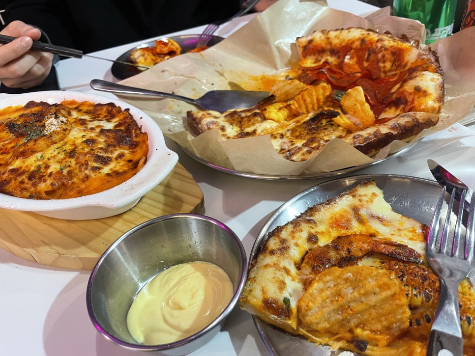 노모어피자 홍대점 이미지