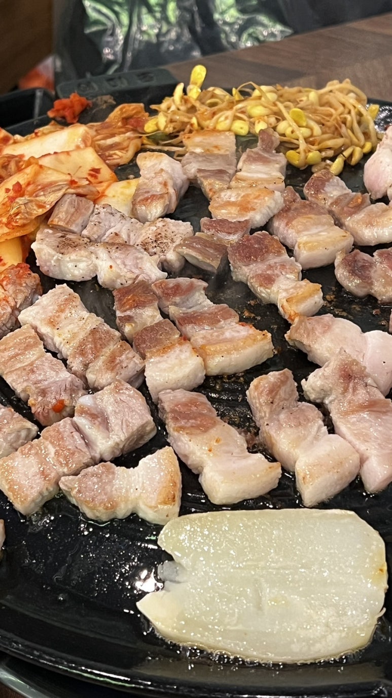 은계호수솥뚜껑삼겹살 이미지