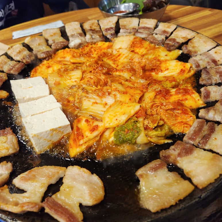 삼겹살땡기는날 이미지