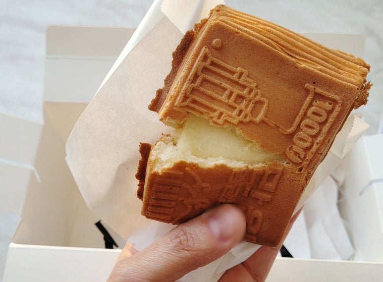 돈다발지폐빵 이미지