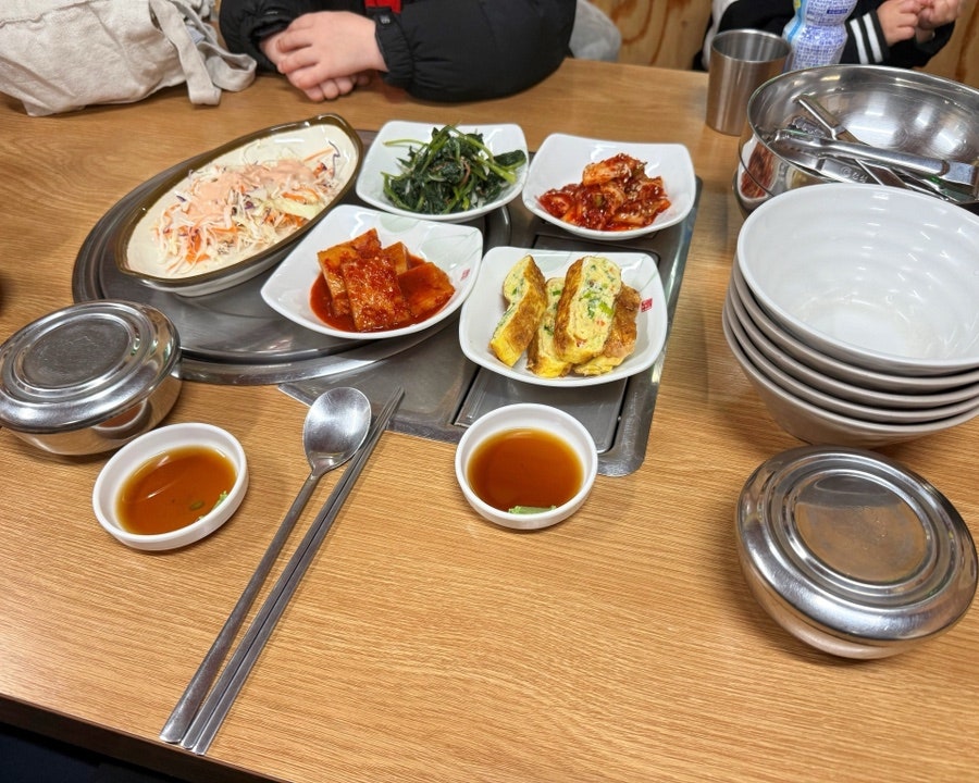 한옥 왕족발 감자탕 이미지