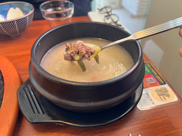 연어바다육회드소 이미지
