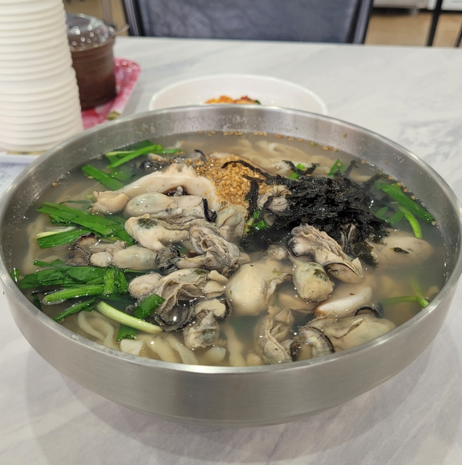 100세 칼국수 이미지
