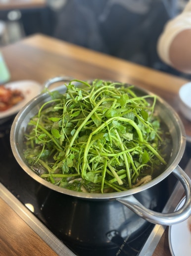 효동얼큰샤브손칼국수 이미지