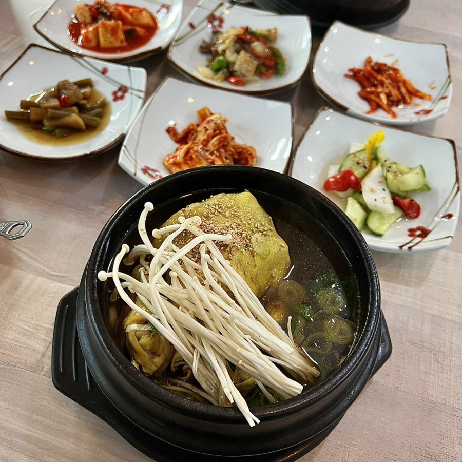상대동능이백숙 이미지
