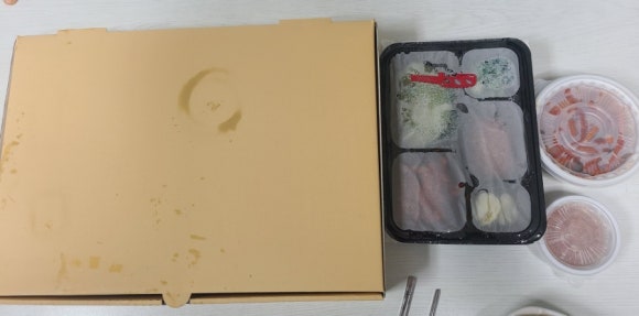 화덕에서직접구운족발 이미지