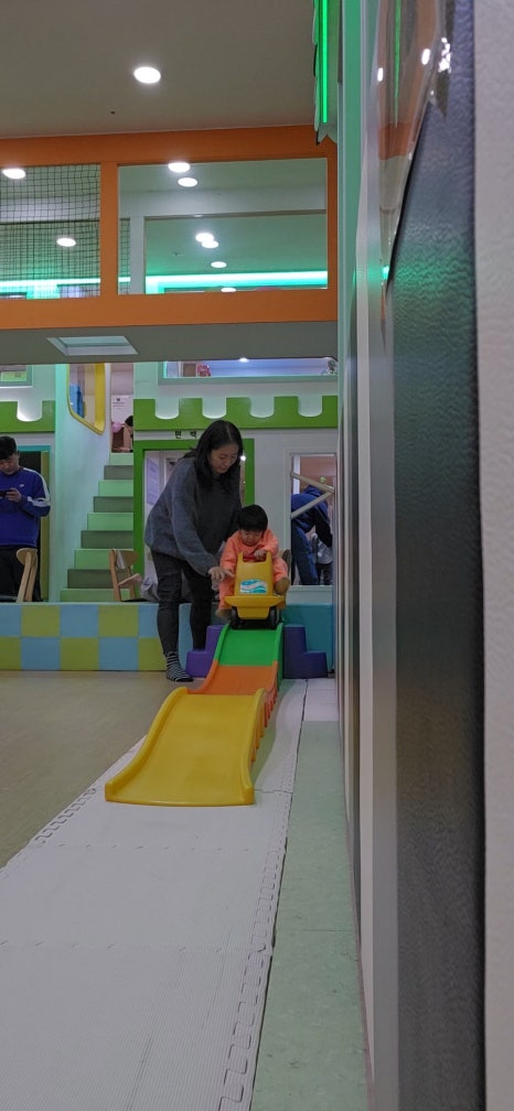 키즈카페 샤를롯데 이미지