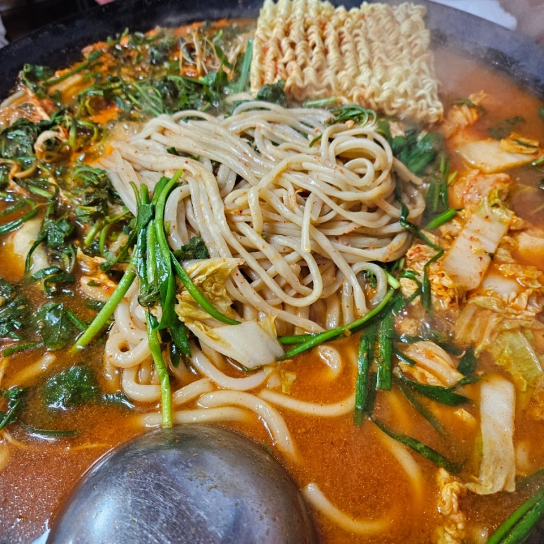 태백솥뚜껑물닭갈비 이미지