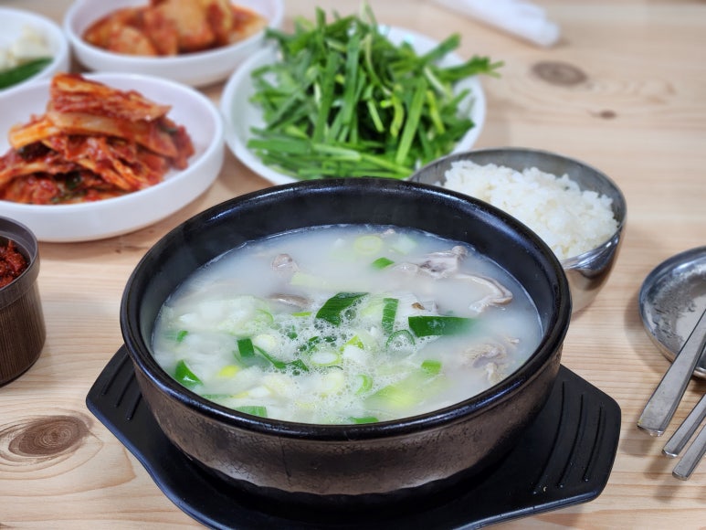꽃돼지장터 이미지