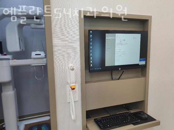 서울엠플란트치과의원 이미지