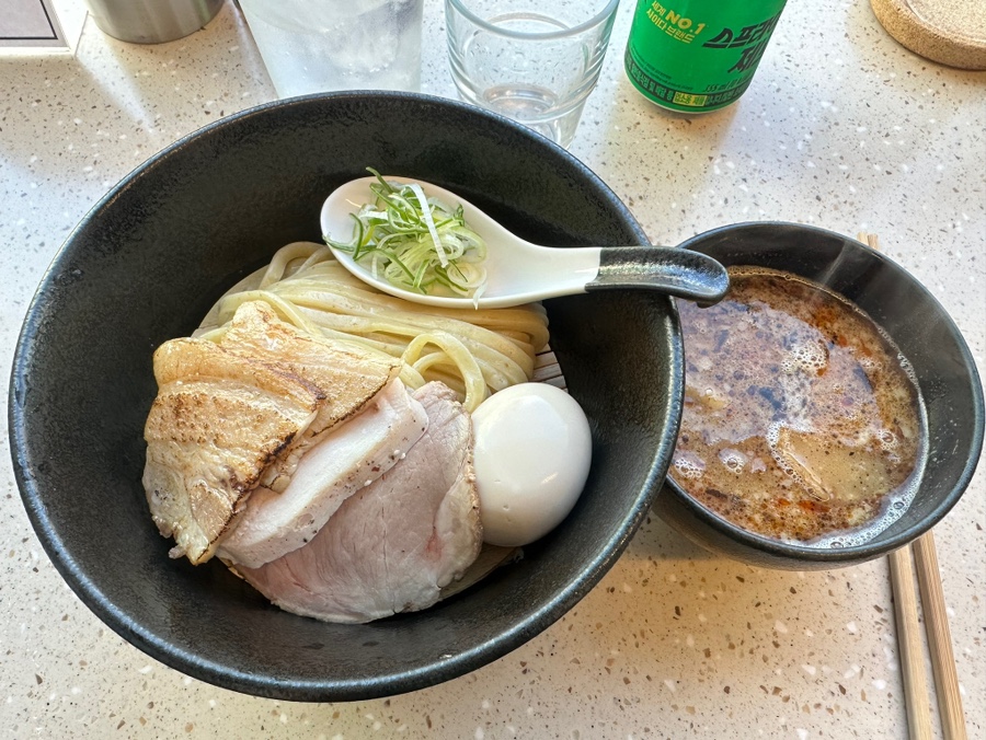 윤멘 이미지