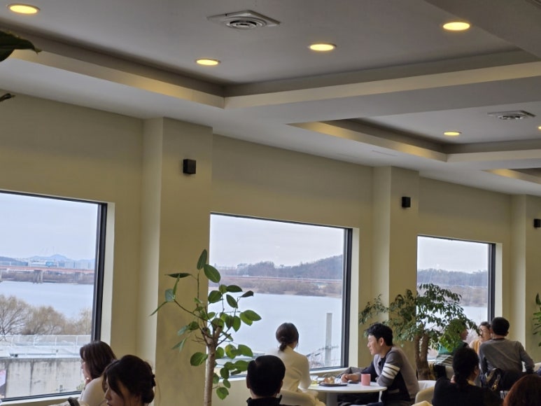 카페135 이미지