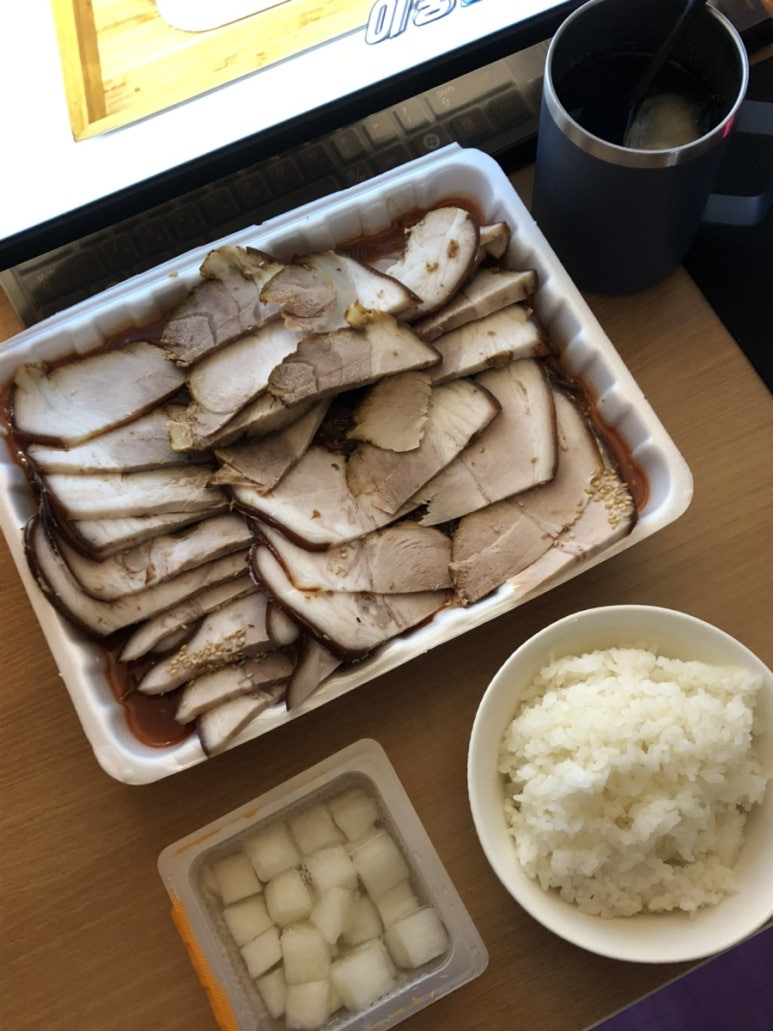 이모네 족막 이미지