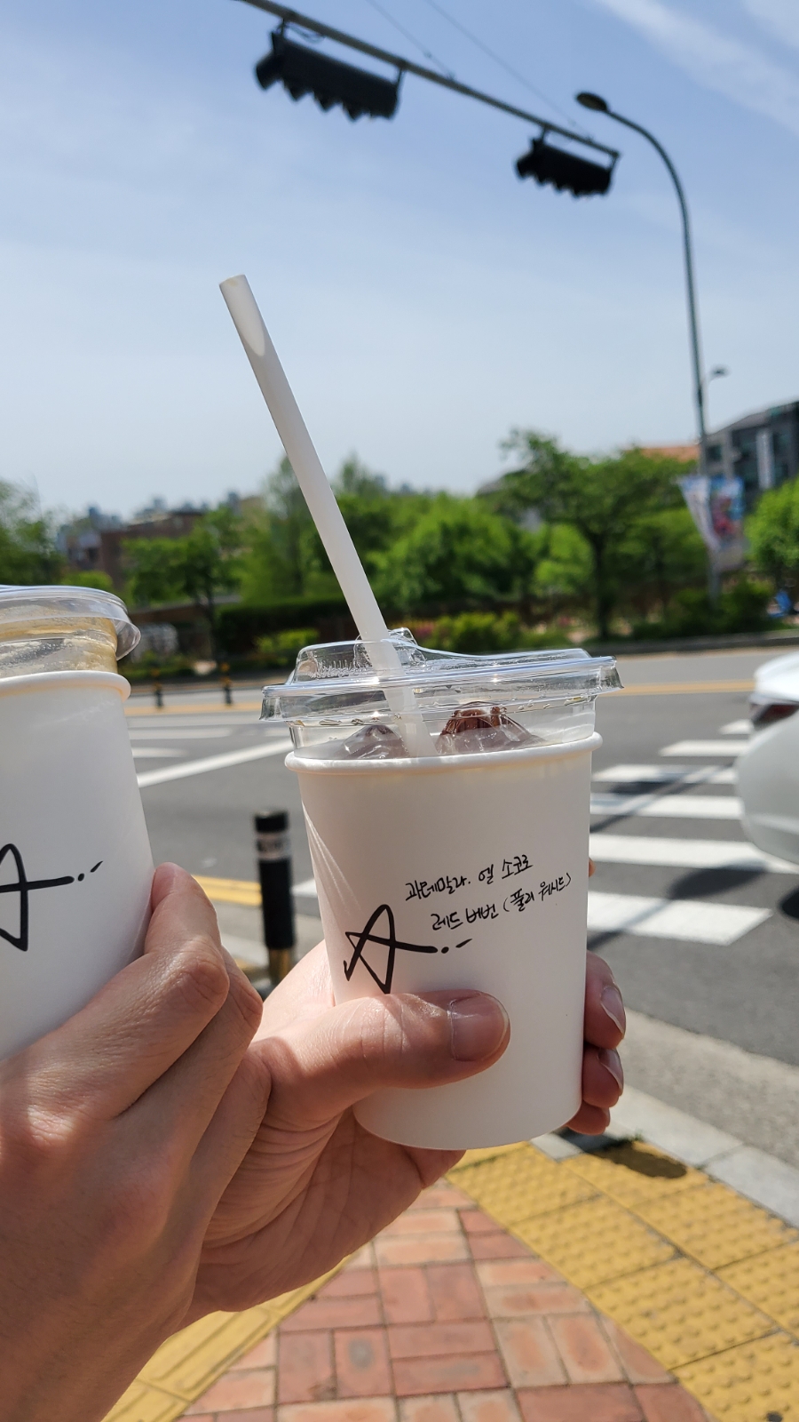 ARTISTS' COFFEE 이미지