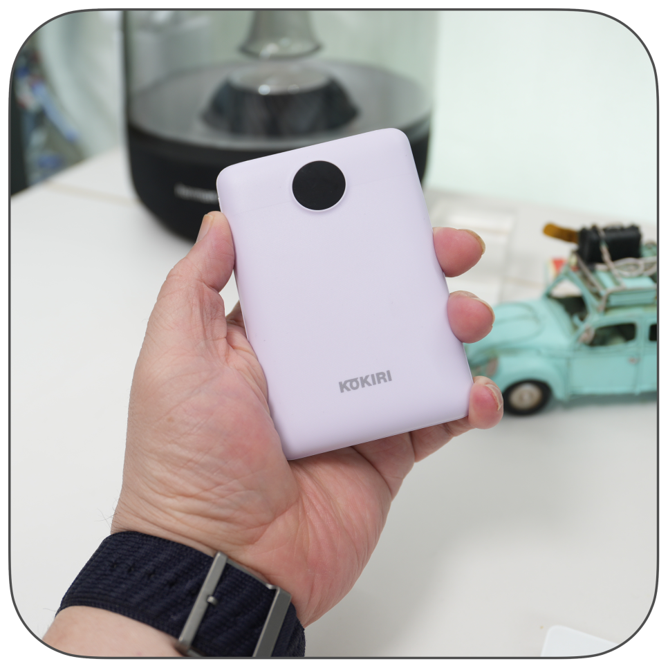 아이폰 16 프로 맥스와 함께 사용하는 초소형 보조 배터리 "코끼리 10000mah 보조배터리 후기"