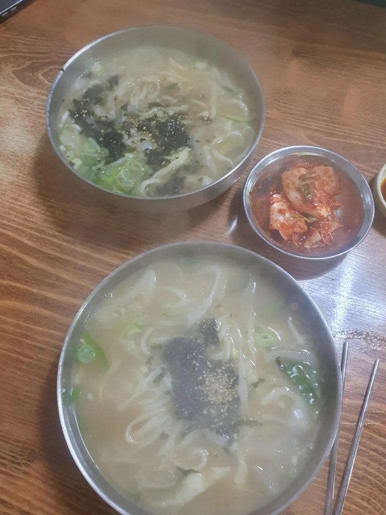 홍두깨칼국수 이미지
