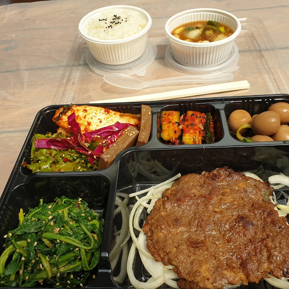 떡갈비칼국수 이미지