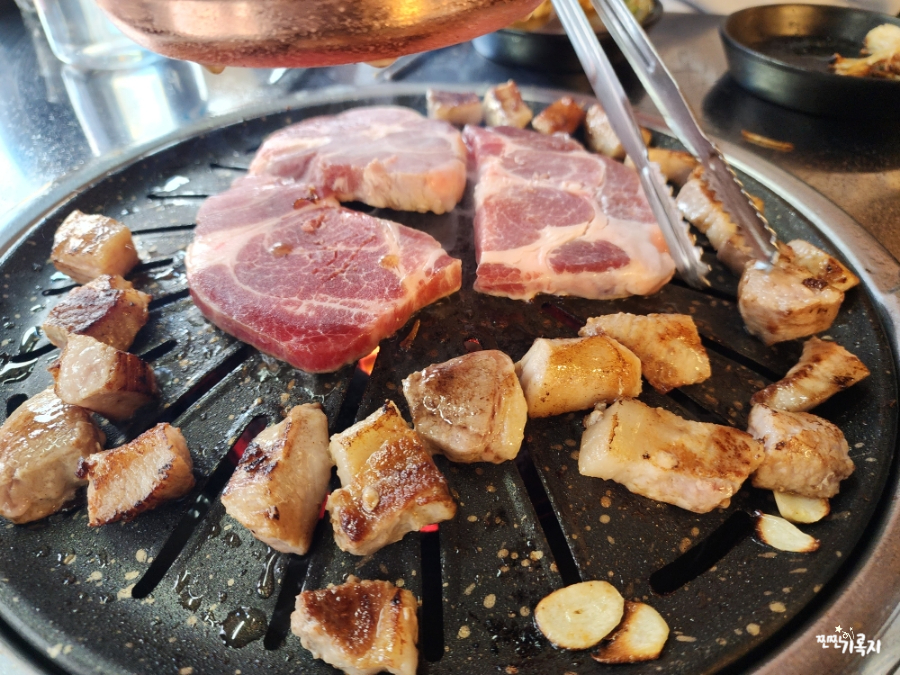 고기왕창김치찌개&제육볶음 이미지