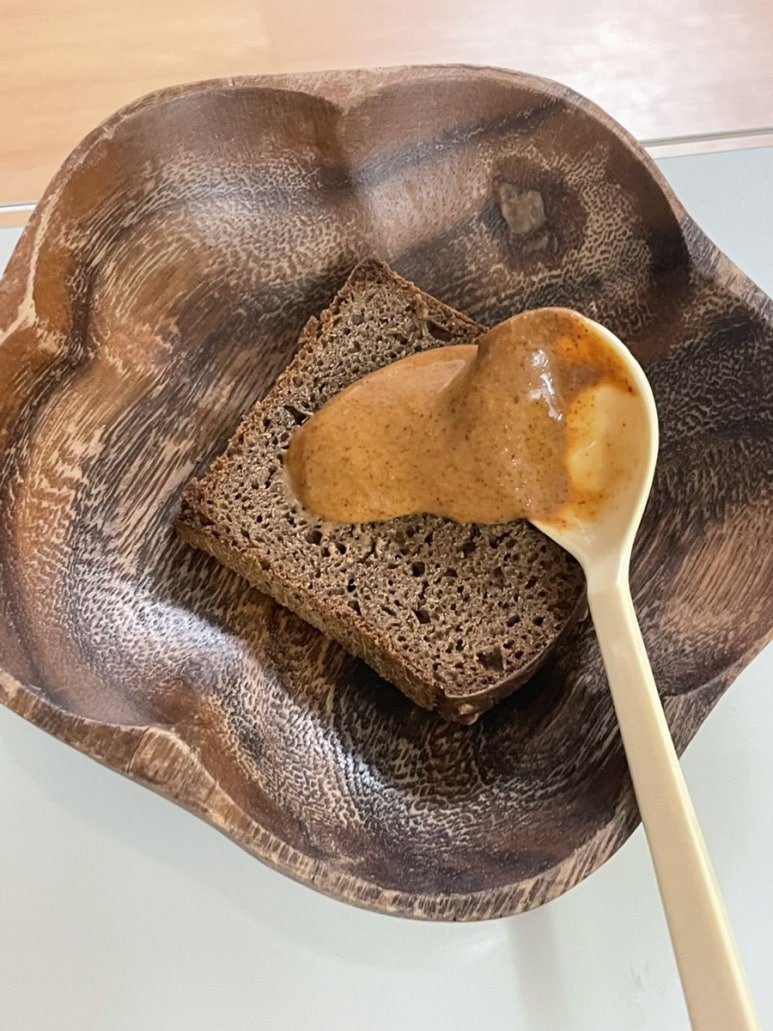 안나&브레드 이미지