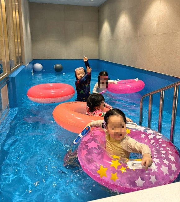 호텔코어키즈풀빌라 이미지