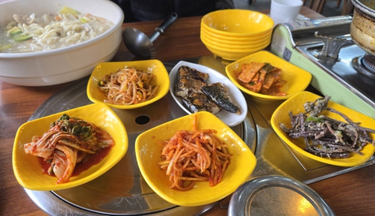 뚱이식당 이미지