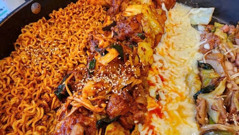 뽀글뽀글닭갈비 이미지