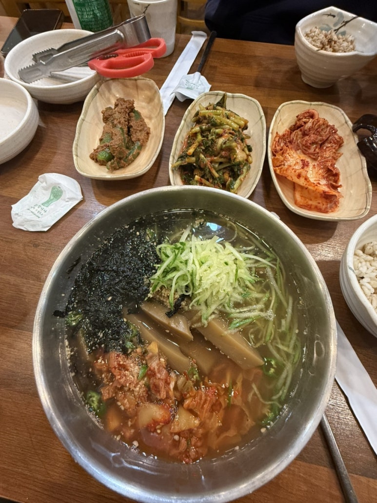 옛뜰칼국수묵밥 이미지