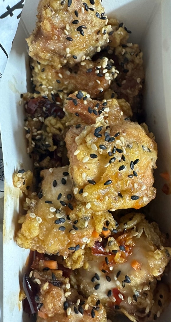 가마솥품은치킨 이미지