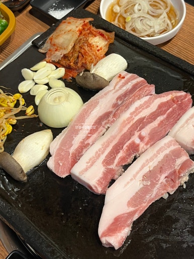 먹골돌판삼겹살 이미지