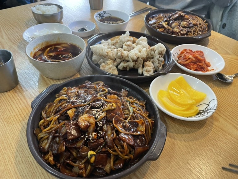 가야성맛짱왕황궁쟁반짜장 이미지