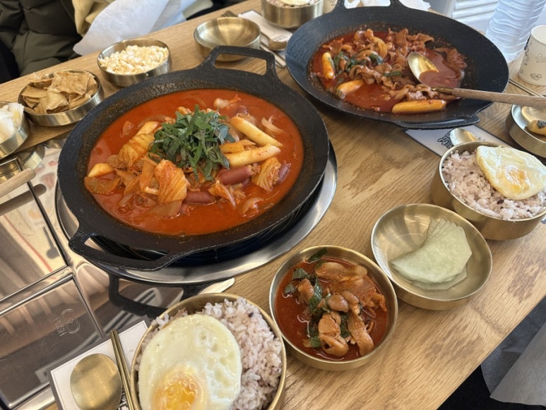 고기듬뿍두루치기 이미지