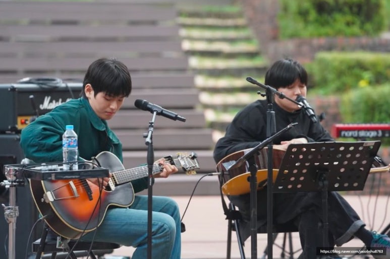 산만한시선 이미지