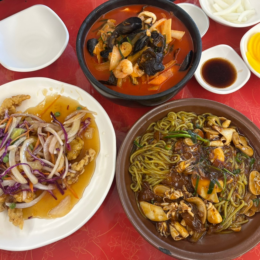 돌콩해물쟁반짜장 이미지