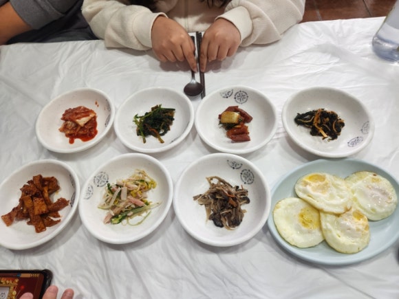 자매한식당 이미지