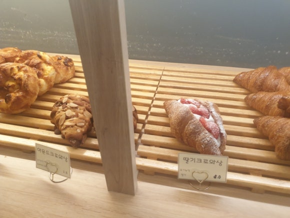 크로와상제주빵집 이미지