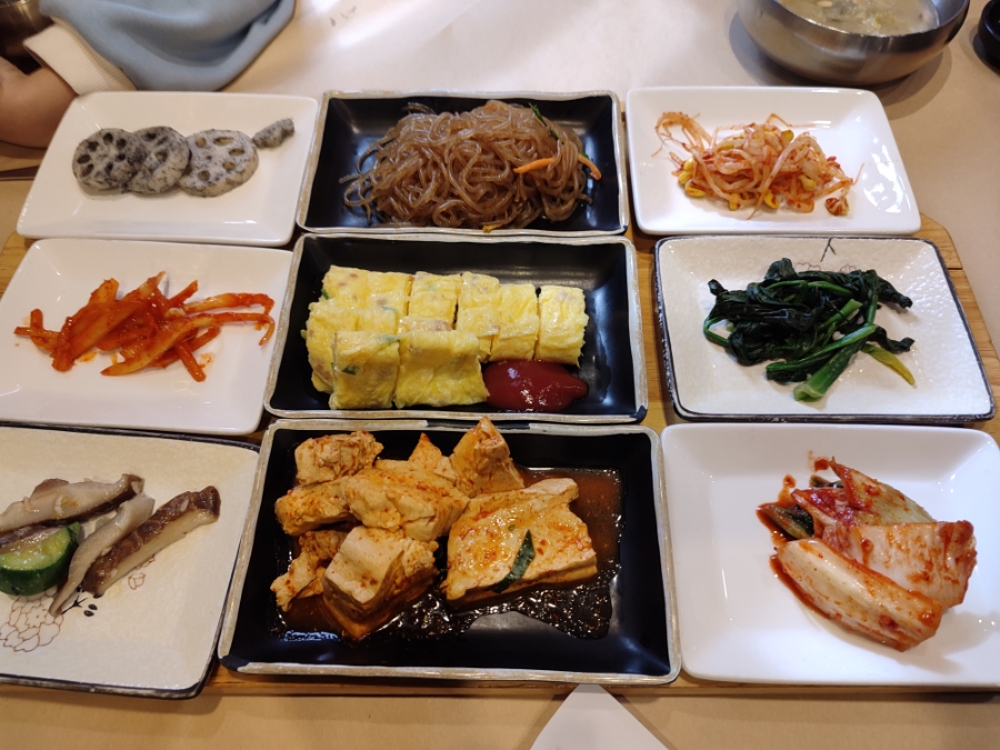 달빛한식뷔페 이미지