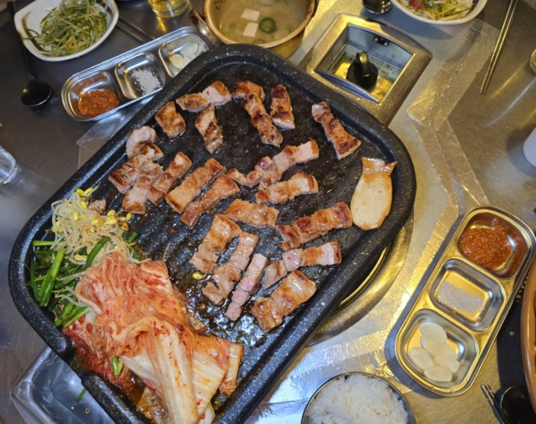 청춘고깃간 이미지