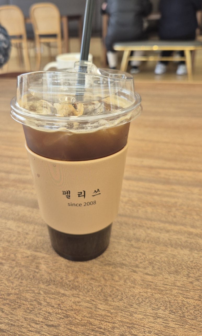 까페펠리쓰 이미지