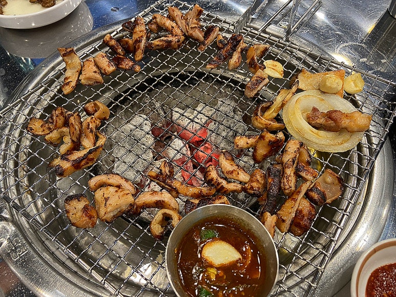 숯불돼장군 이미지