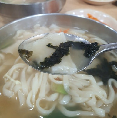 공릉멸치국수 이미지