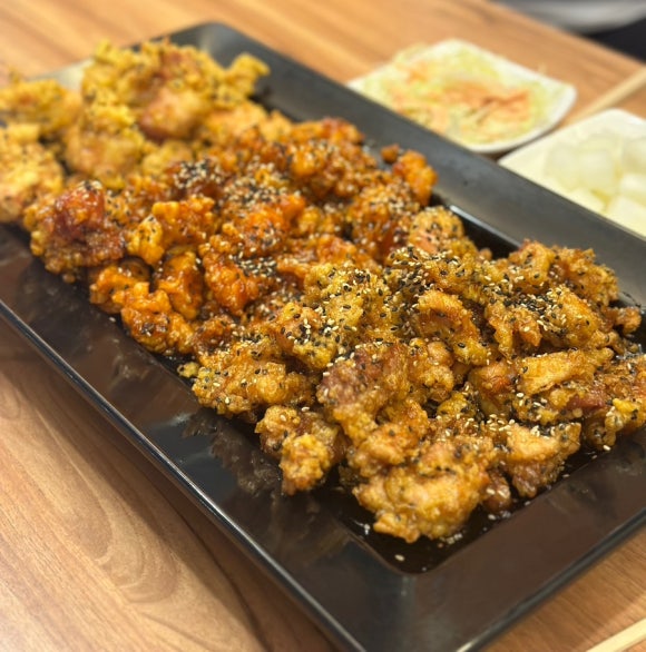 가마솥품은치킨 이미지