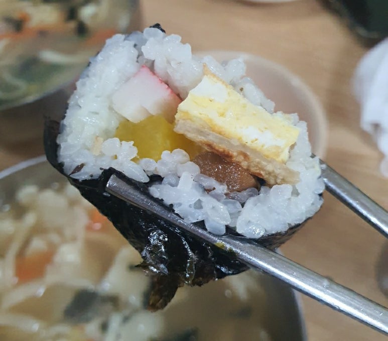 공릉멸치국수 이미지