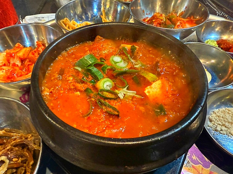 돈돌집 이미지