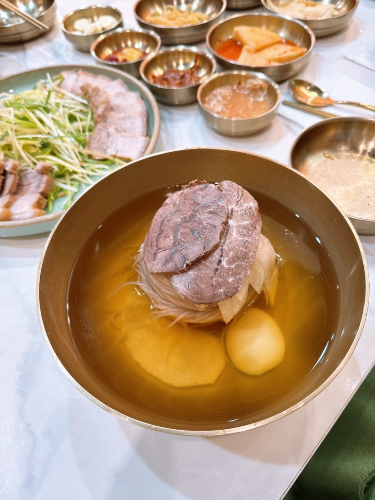 평양냉면 이미지