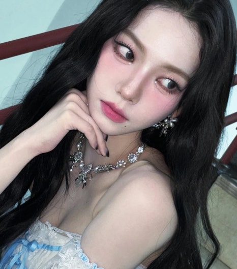블루블랙 이미지